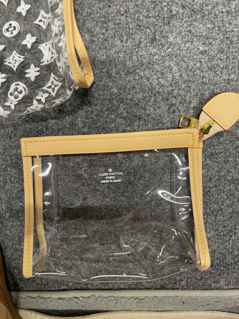 Louis Vuitton Clear Monogram Pouch Set with Beige Trim - Picture 3 of 5